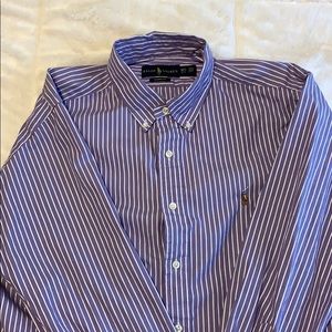 Classic fit Ralph Lauren men’s dress shirt.